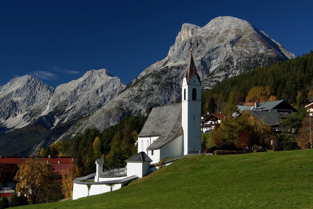 Haus Lukas Bed and Breakfast Seefeld in Tirol Eksteriør billede